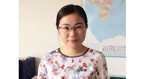 于艳--东北农业大学  硕士
现任：动保技术部研发员，，，，，，从不浪费时间和身边的资源，，，，，，虚心向各位老师讨教知识，，，，，，在企业高新认定、GMP验收工作中做出了重大的贡献。。。。。